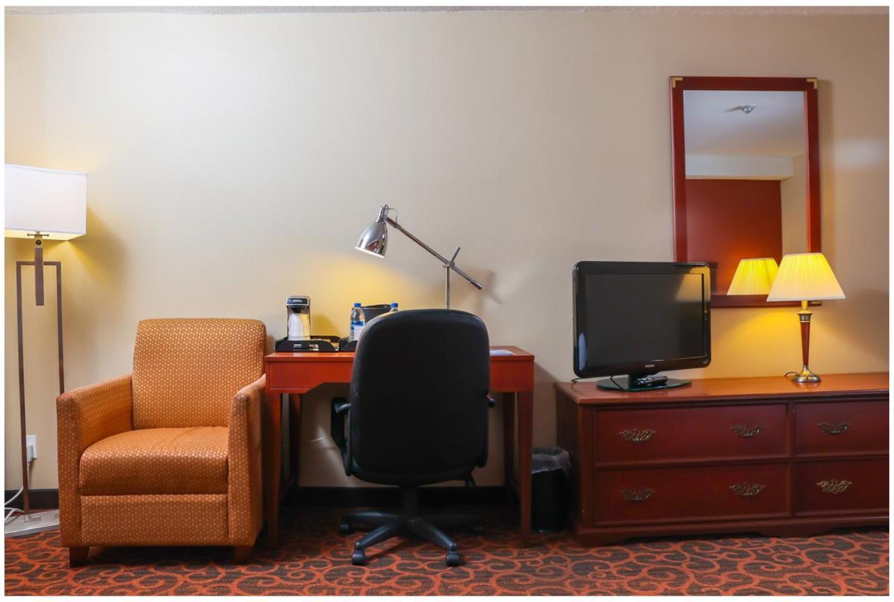 Ramada By Wyndham Niagara Falls/Fallsview Zewnętrze zdjęcie