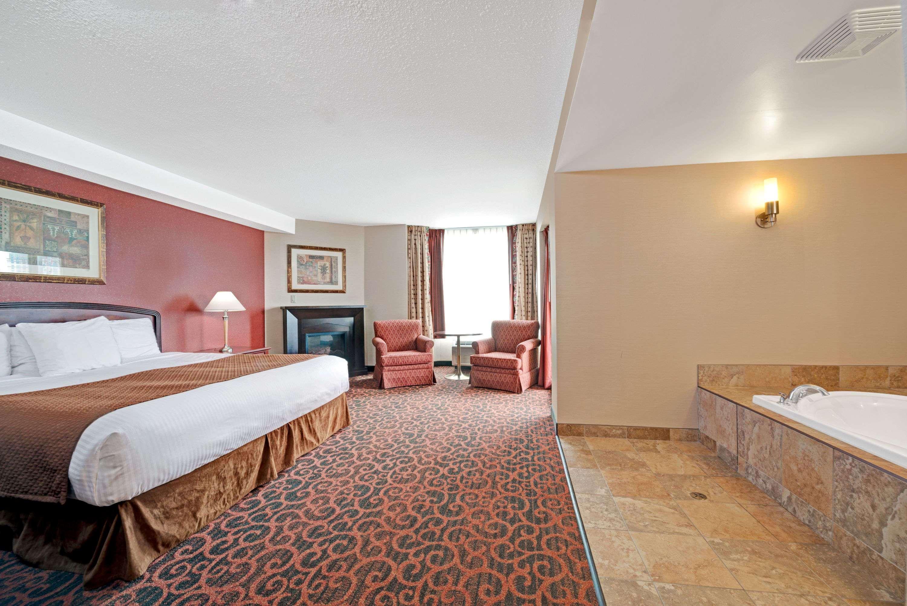 Ramada By Wyndham Niagara Falls/Fallsview Zewnętrze zdjęcie