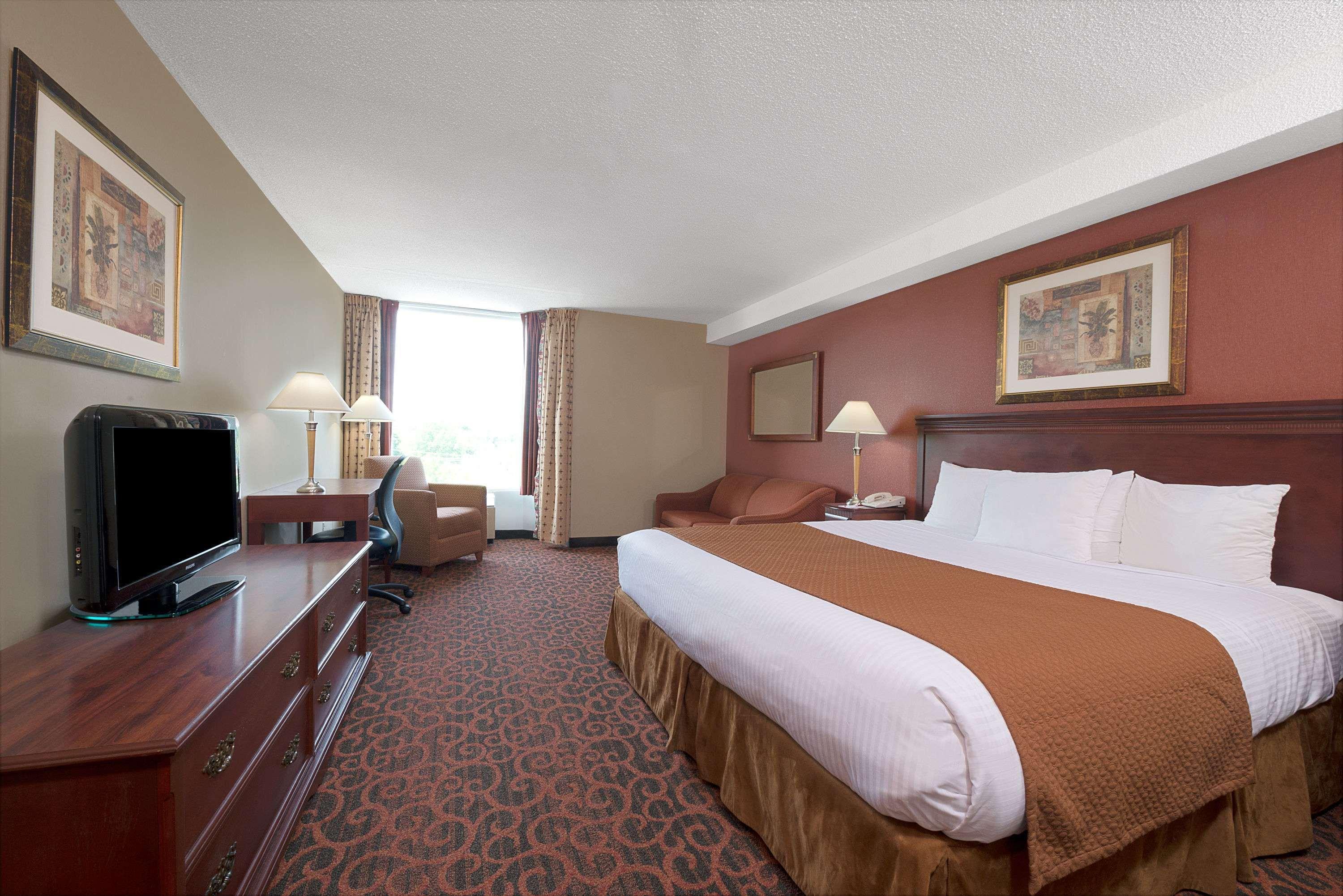 Ramada By Wyndham Niagara Falls/Fallsview Zewnętrze zdjęcie